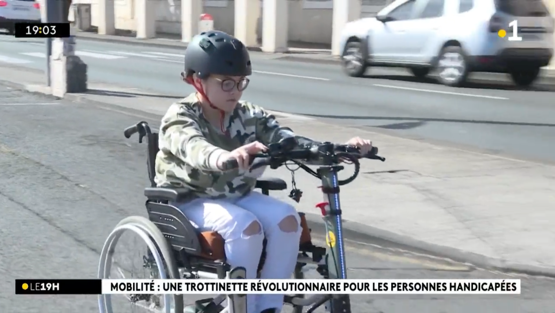 Réunion 1ère : Un père adapte une trottinette au fauteuil de sa fille pour lui offrir plus d’autonomie